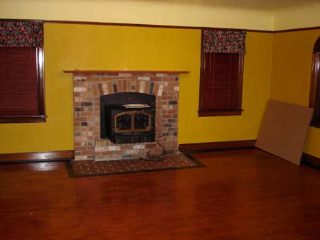 Living Room before painting 2